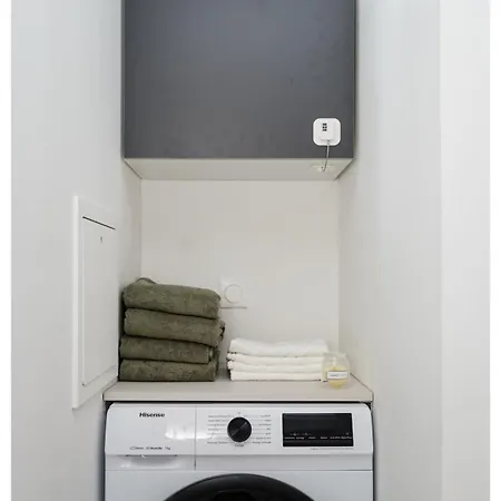 Apartment Chic 3 Pieces Avec Parking Et Terrasse A 35min De Paris Romainville