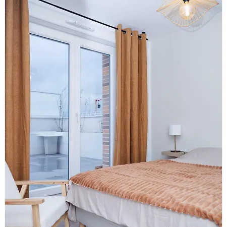 Chic 3 Pieces Avec Parking Et Terrasse A 35min De Paris * Romainville