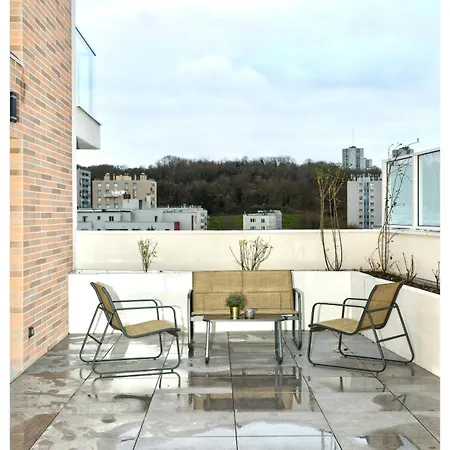 Chic 3 Pieces Avec Parking Et Terrasse A 35min De Paris